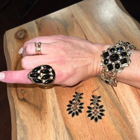 Costume jewelry set black gold & crystal rhinestone one size fits all adjustable - Picture 16 of 16